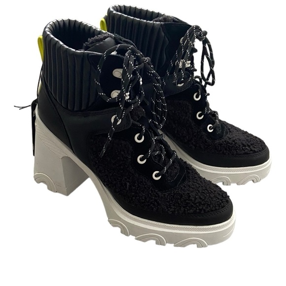 NWT Sorel Brex Heel Cozy Lace Booties in Black/Sea Salt Platform Chunky - Picture 3 of 11